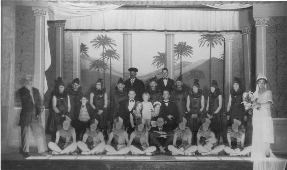 Performers at the School of Arts, 1921