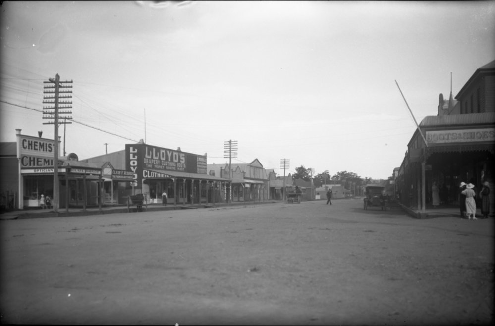 Looking east down High Street, 23 April 1924 