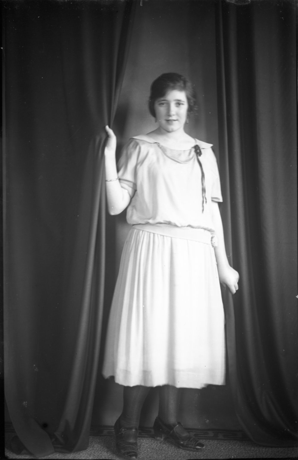 Portrait of Miss Ivy Willis, 1924