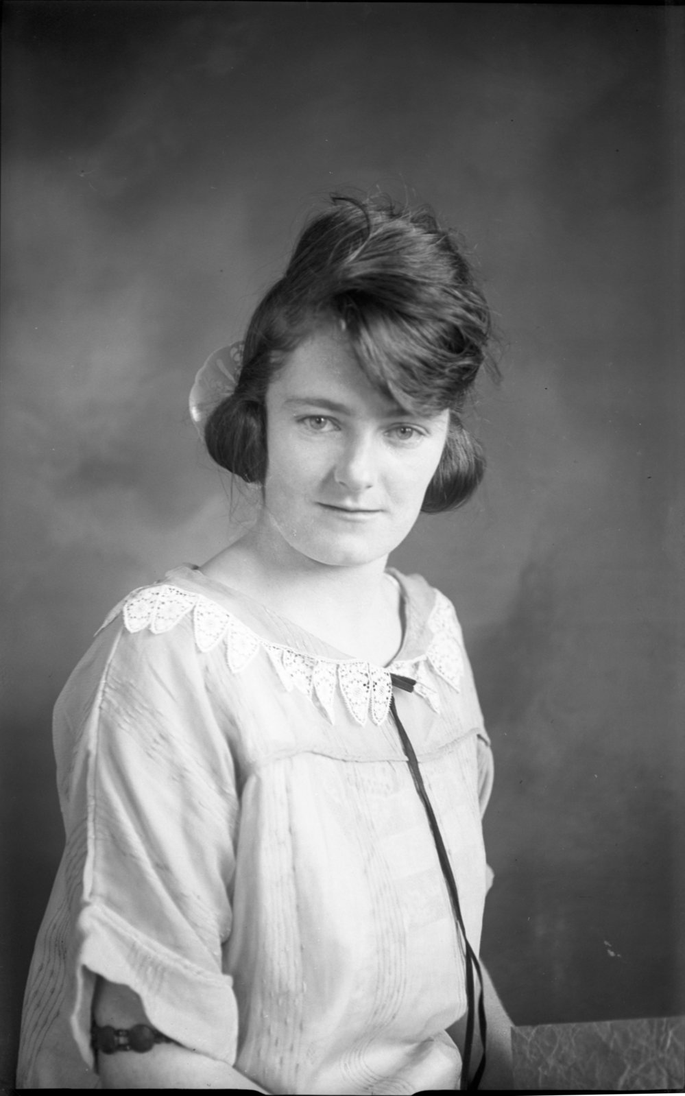 Portrait of Miss E. Houlahan, 23 October 1924