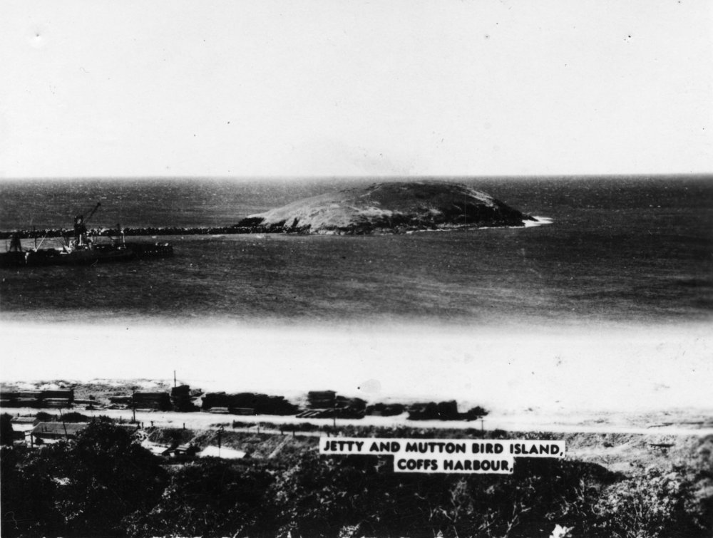 Jetty and Muttonbird Island, c.1950