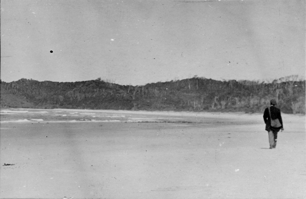Walking on Diggers Beach, c.1912