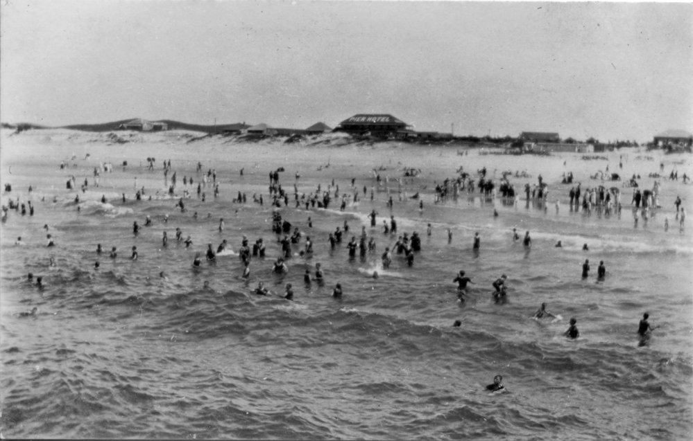 Bathers on the main beach at Byron Bay, c.1912