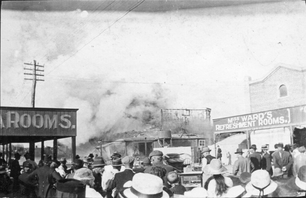 A building fire beside Miss Ward's Refreshment Rooms, c.1912
