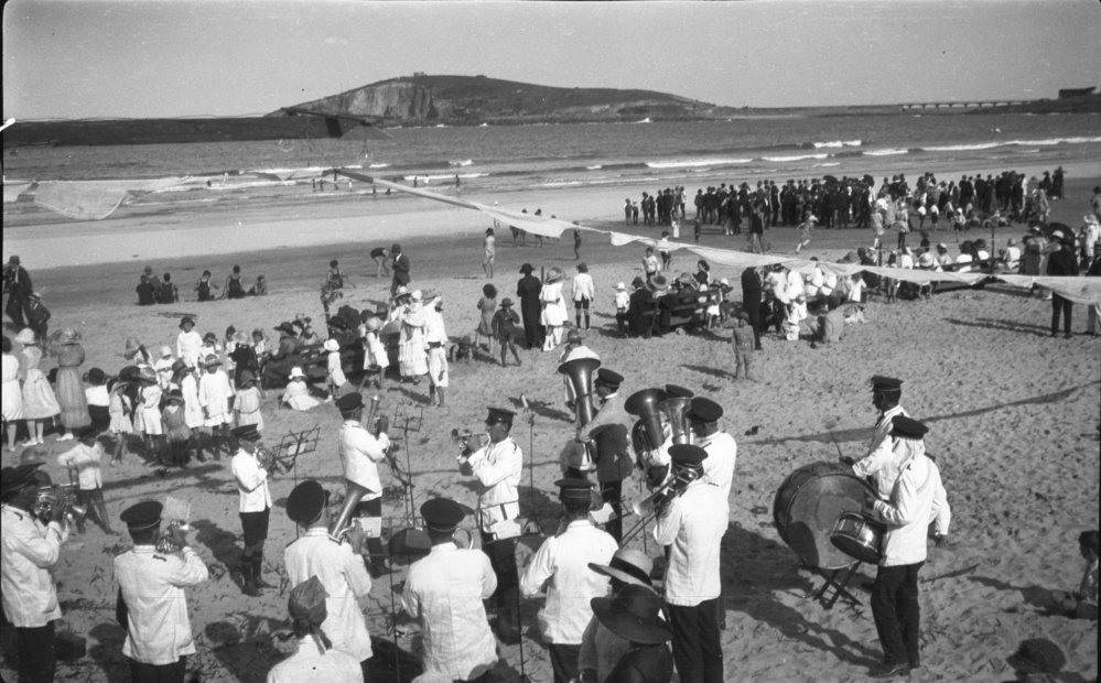 Jetty Beach Surf Club Carnival, 17 April 1922