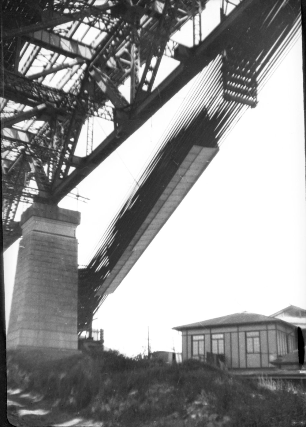Sydney Harbour Bridge under construction, c.1928
