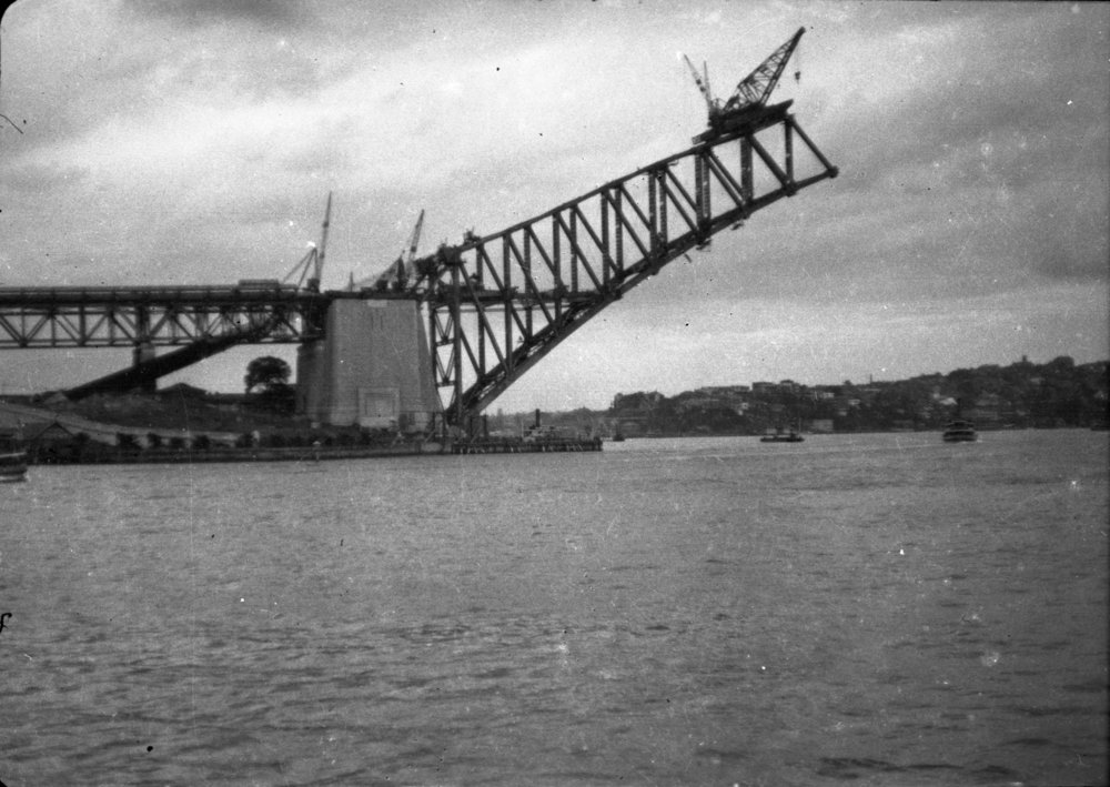 Sydney Harbour Bridge under construction, c.1928