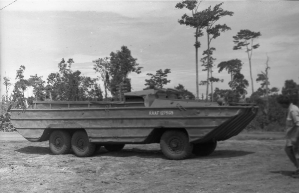 R.A.A.F. army duck 127569, 1945