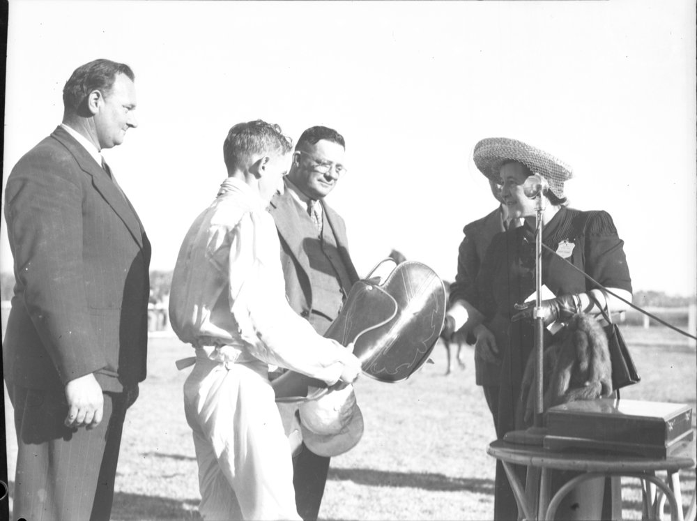 The winner's presentation at the Coffs Harbour Racing Club's inaugural meet, 7 August 1948
