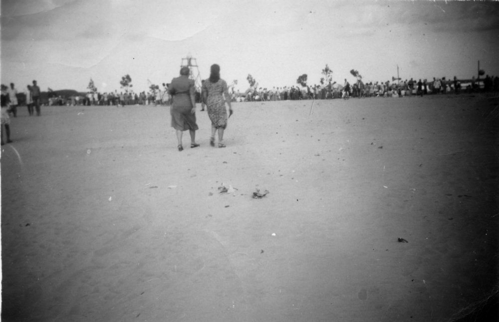 Sunnyside staff at the Coffs Park Beach Carnival, late 1940s