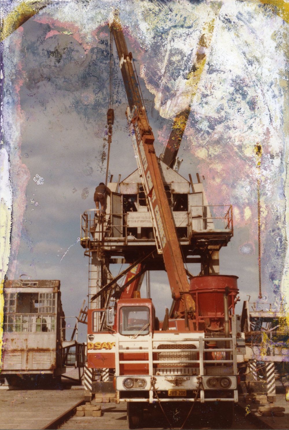 Removal of jetty cranes by Lindsay Bros, 11 April 1984 