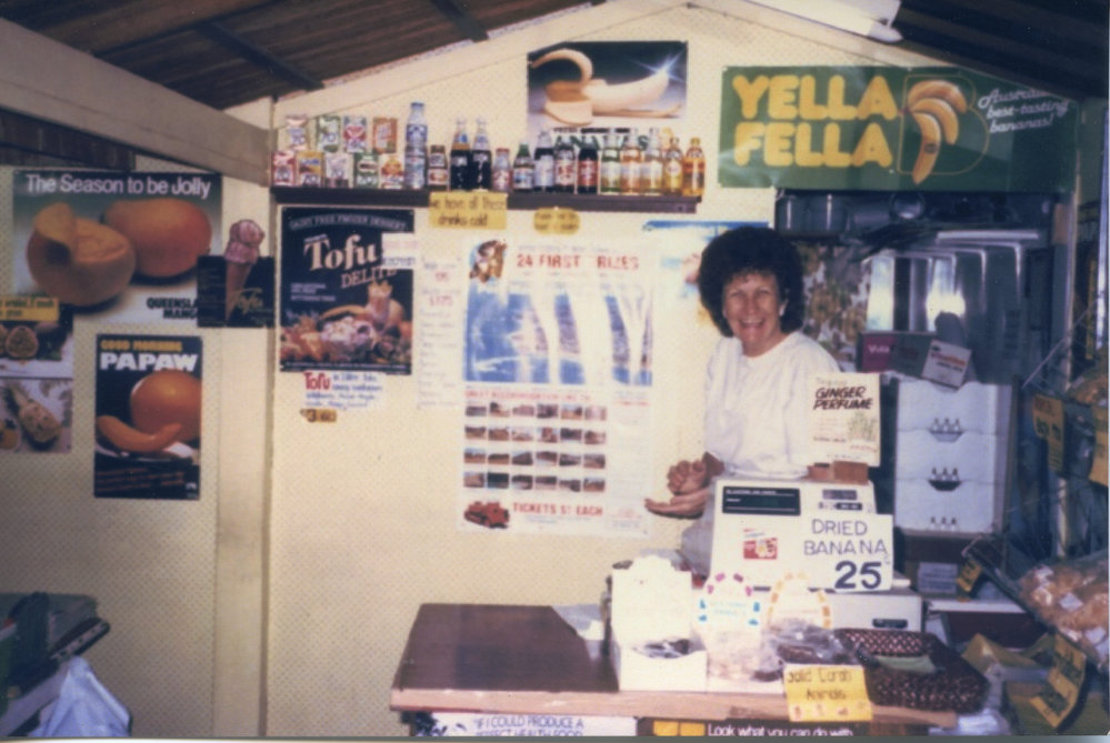 Inside the The Tropical Fruit Shop at the Big Banana, 1978
