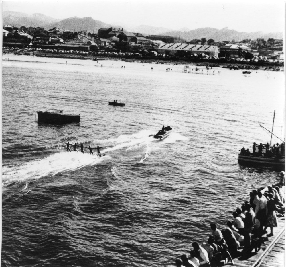 Water Skiing Carnival at the Jetty during the Tourist Festival, August 1959 