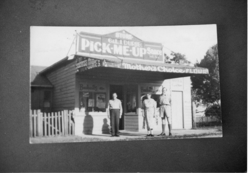Durie's store at 126 1st Ave in Sawtell