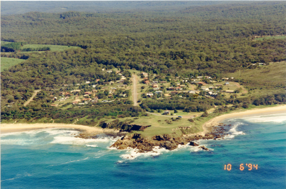 Aerial view of Mullaway, 10 June 1994