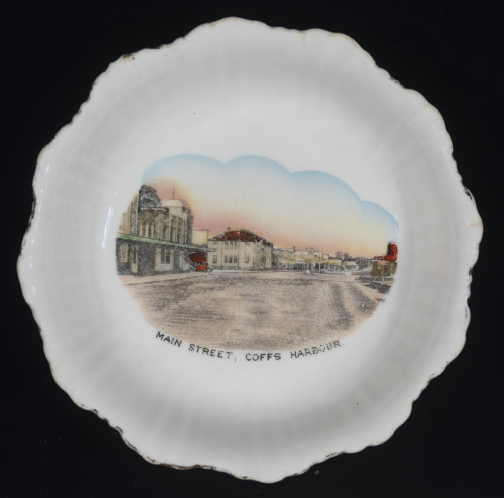 Souvenir Decorative Bowl