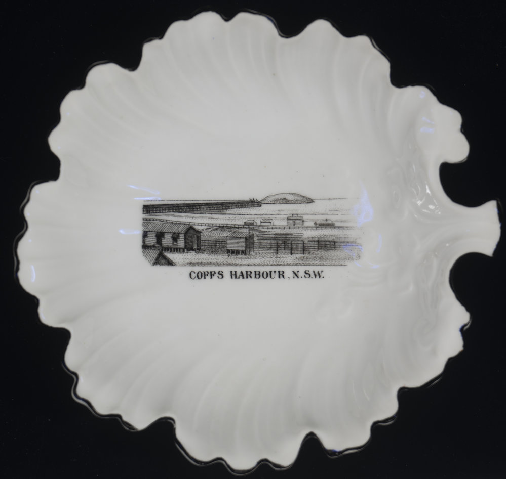Souvenir Decorative Bowl