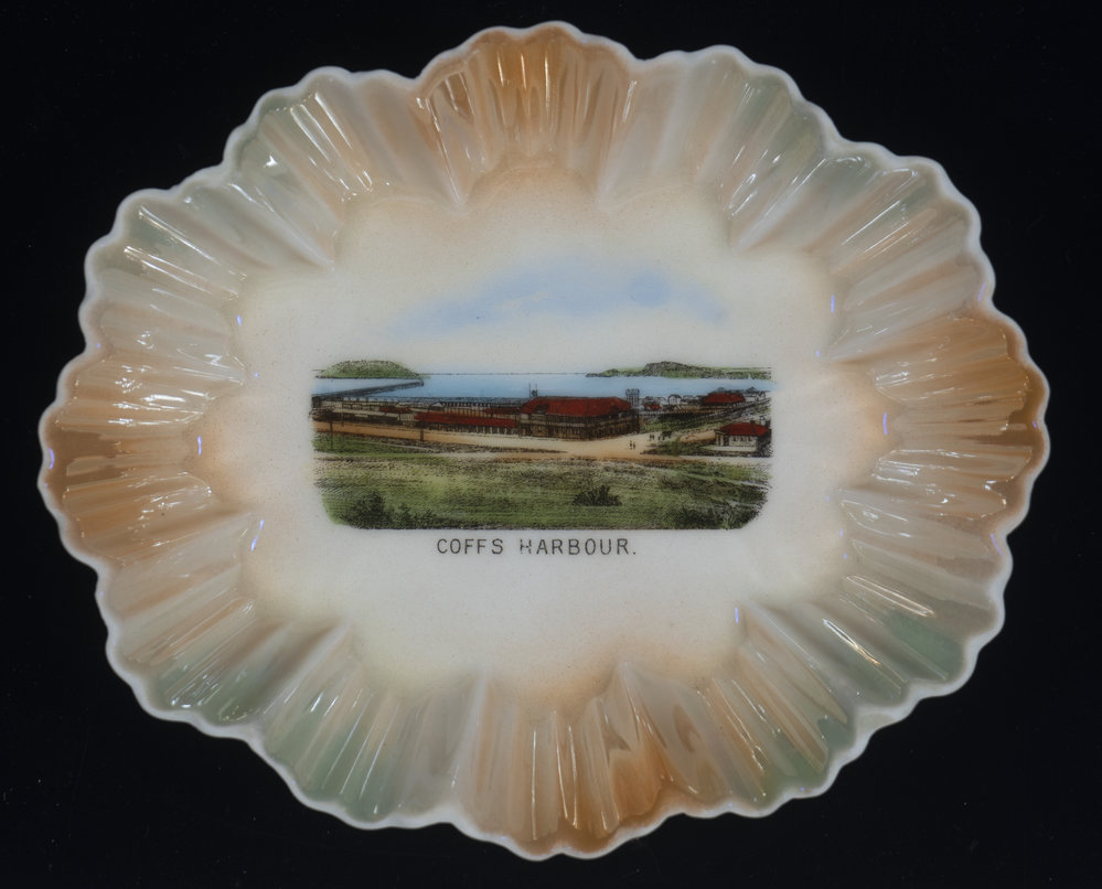Souvenir Decorative Bowl