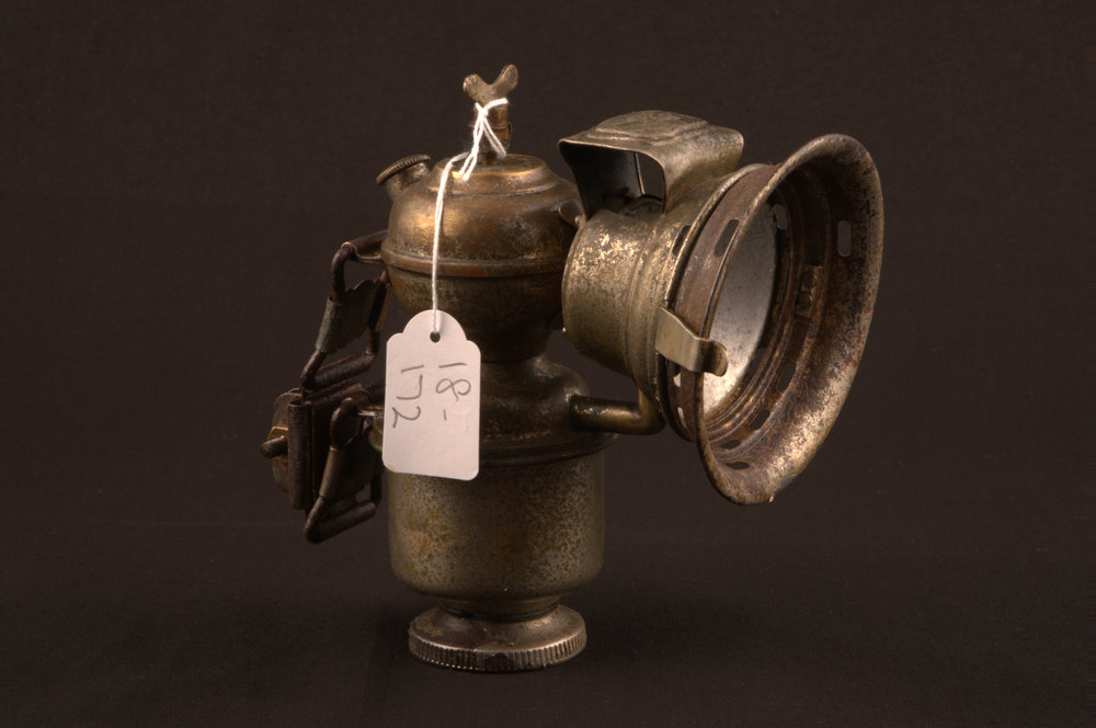 Acetylene bicycle lamp