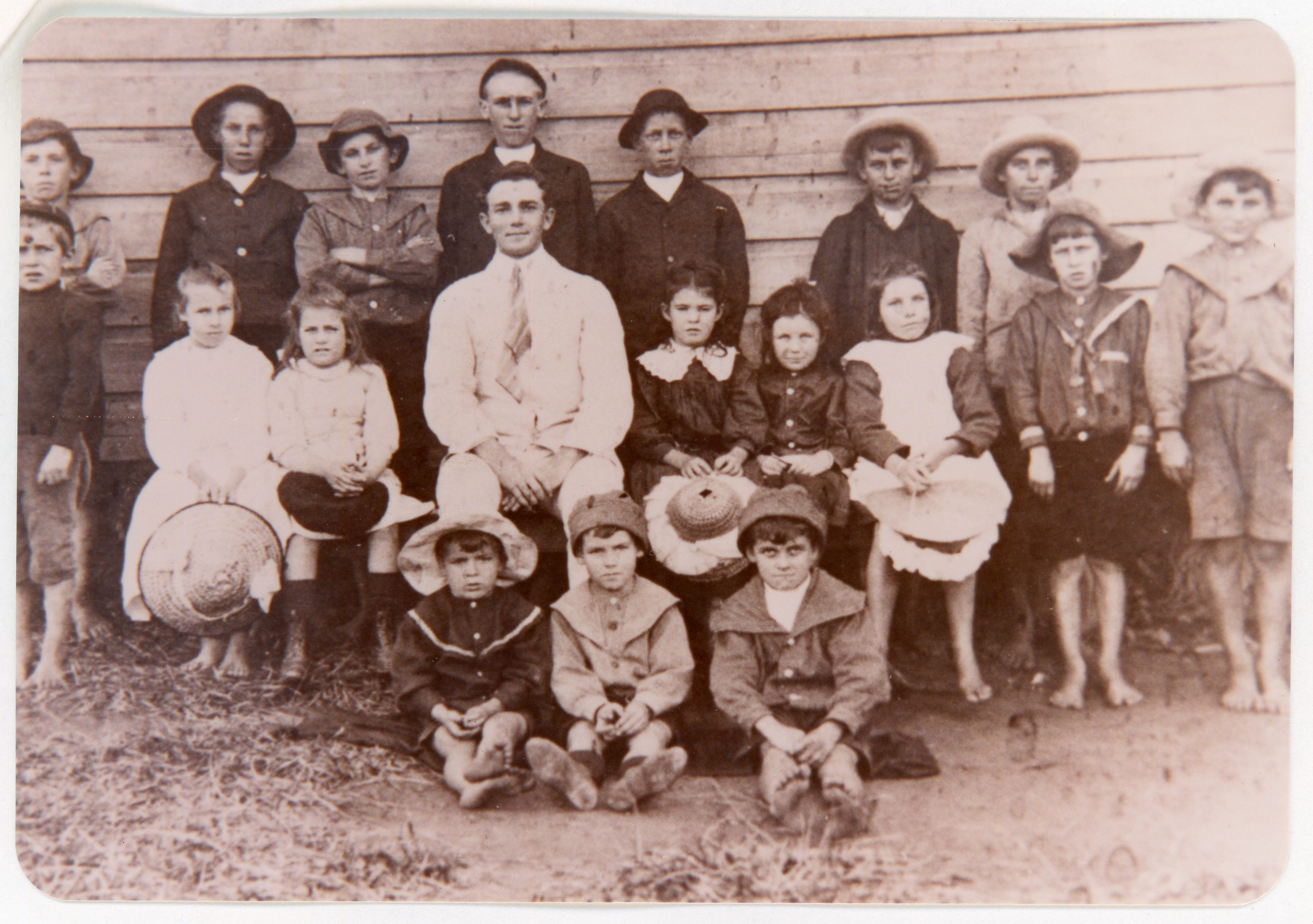 Boambee School, 5th grade, 1926/27