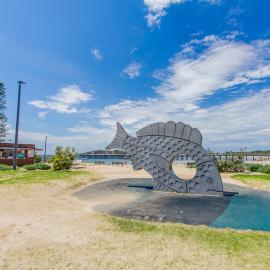 Cruising, Coffs Harbour Jetty