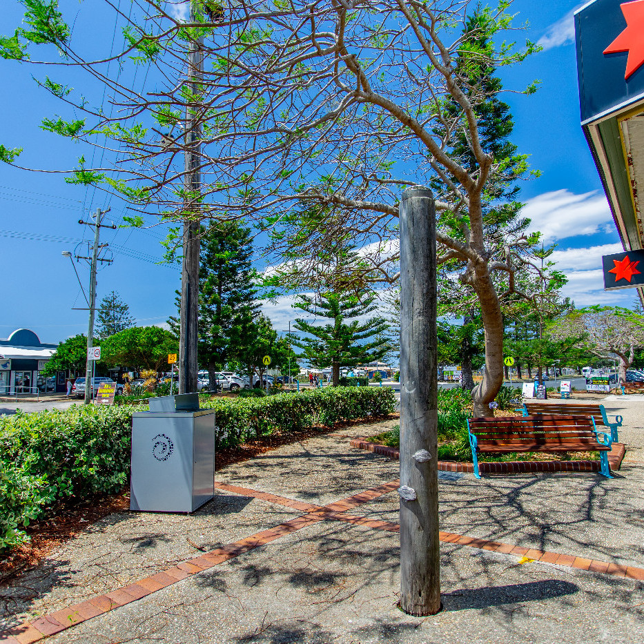 "The Pole", Woolgoolga