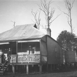 Julius Andersen and his wife at their home 'Myuna', 28 May 1922