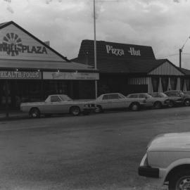 Windmill Plaza and Pizza Hut, 1983