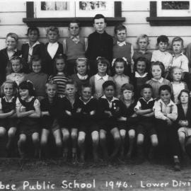 Assistant Teacher Edwin Dill with pupils of Boambee Public School Lower Division, 1946
