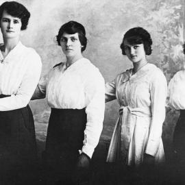 Pier Hotel staff, c. 1910