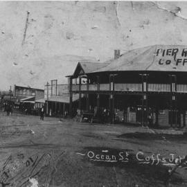 Jetty businesses including the Pier Hotel, early 1900s