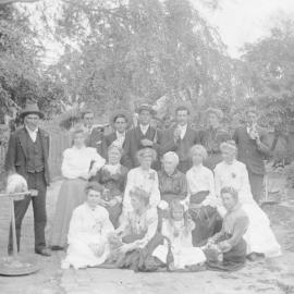 Janet Mary Korff and family, early 1900s