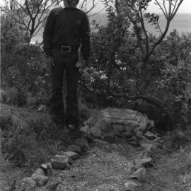 Gravesite for a victim of the collision between the "Helen Nicoll" and the "Keilawarra", 1981