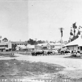 Bullock team at the Post Office corner of High Street and Grafton Street, 1911 