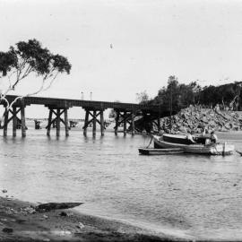 Railway bridge over Coffs Creek