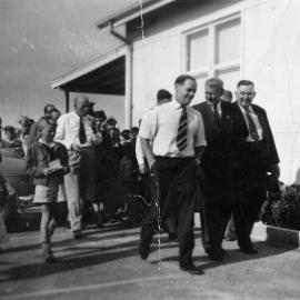 Douglas Bader's visit to Coffs Harbour, 30 October 1956 