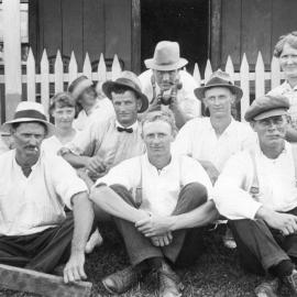 Gardiner family cricket team, 1923