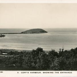 Entrance to Coffs Harbour, c.1950