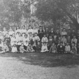 Pupils and teachers of Dunvegan School knitting for World War I soldiers, 1914-1918 