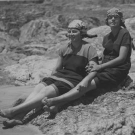 Portrait of Nellie and Alma Nelson at the beach, 22 October 1922