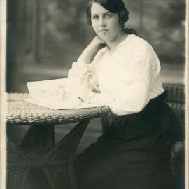 Portrait of Dorothy Frost, 1916