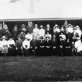 Portrait of the Matten family, c.1920
