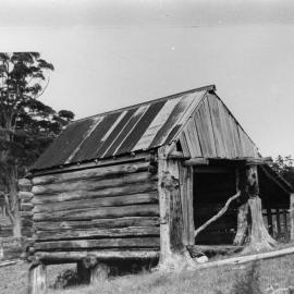 Timber slab barn, 1990