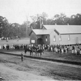 The “Boomerangs” North Coast Route March welcomed at the School of Arts, 18 January 1916