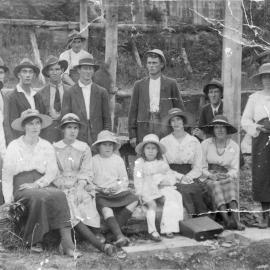 Karangi residents at the Queen’s Record Reign Mine, 1919