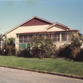 Building in Grafton Street which previously contained Sunnyside Private Hospital, November 1983
