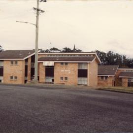 The Knoll house units in Gordon Street, August 1983 