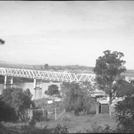Kempsey railway bridge over the Macleay River, 29 July 1923