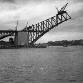 Sydney Harbour Bridge under construction, c.1928
