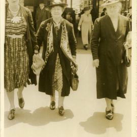 Three women at Circular Quay, c. 1940